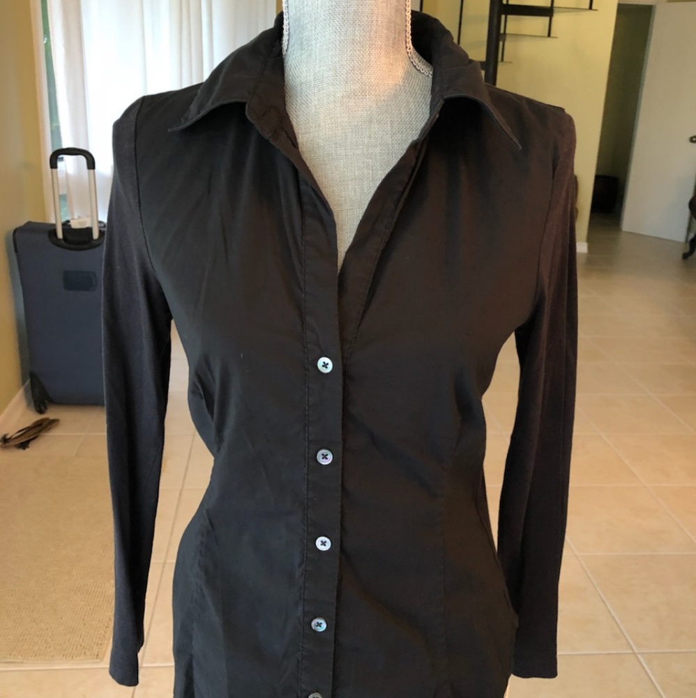 BCBG long sleeve button down